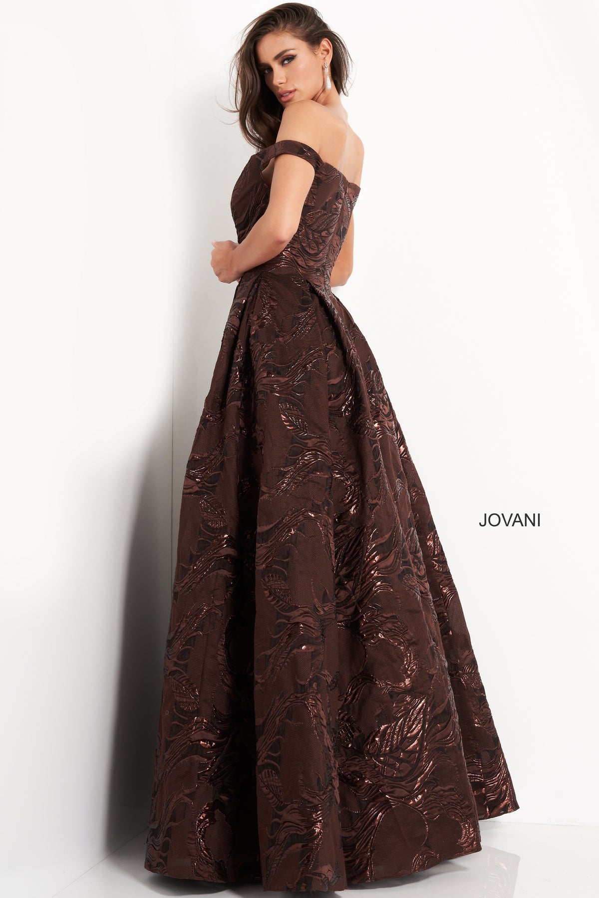 Jovani 05017