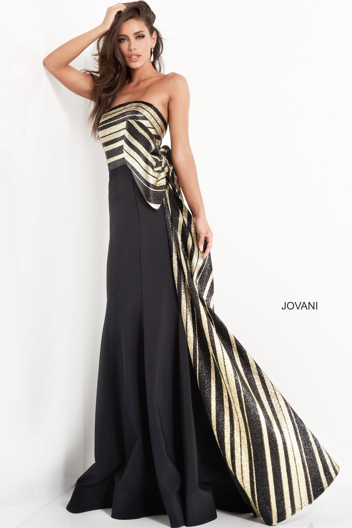 Jovani 05084