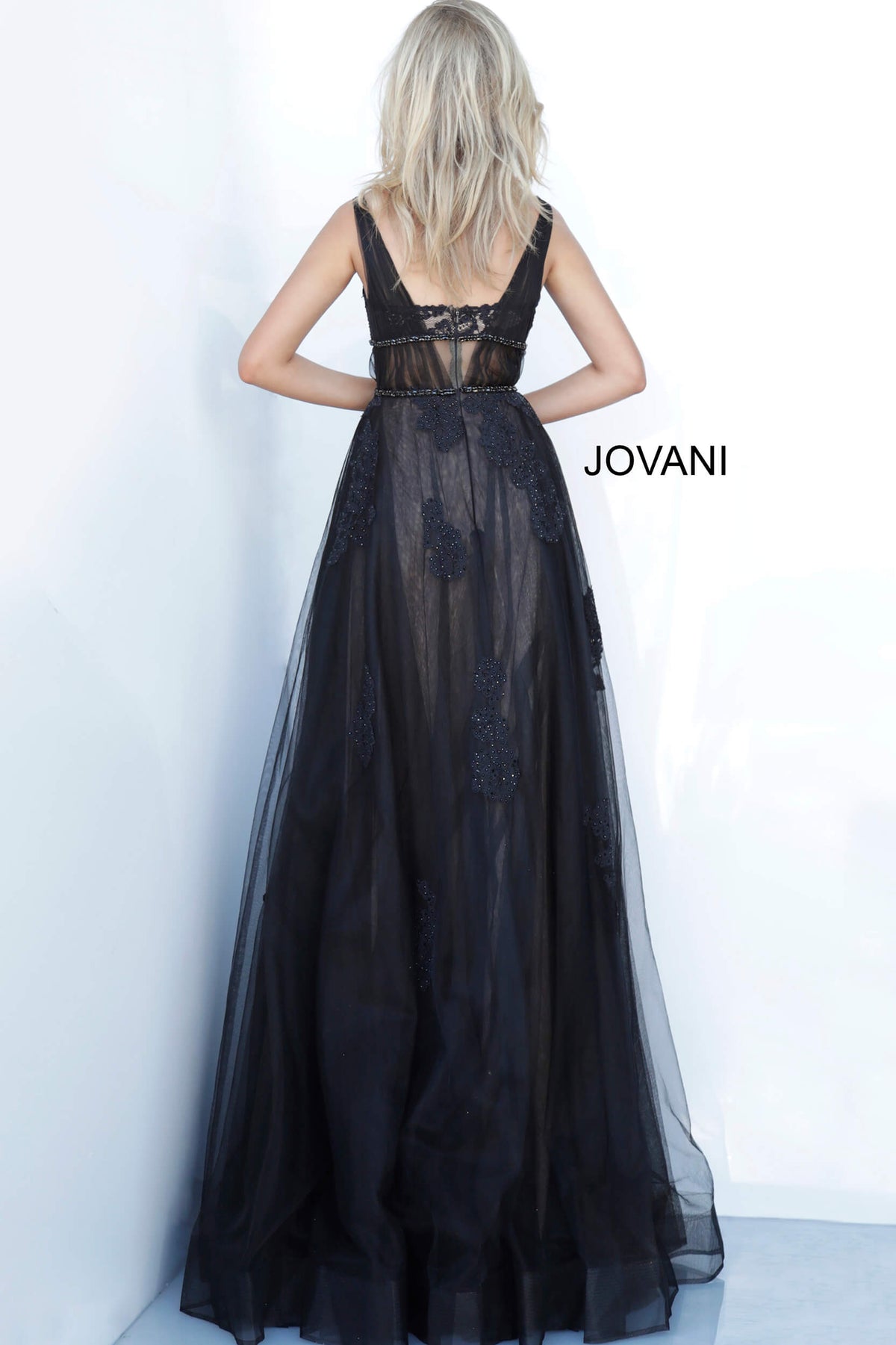 Jovani 1025