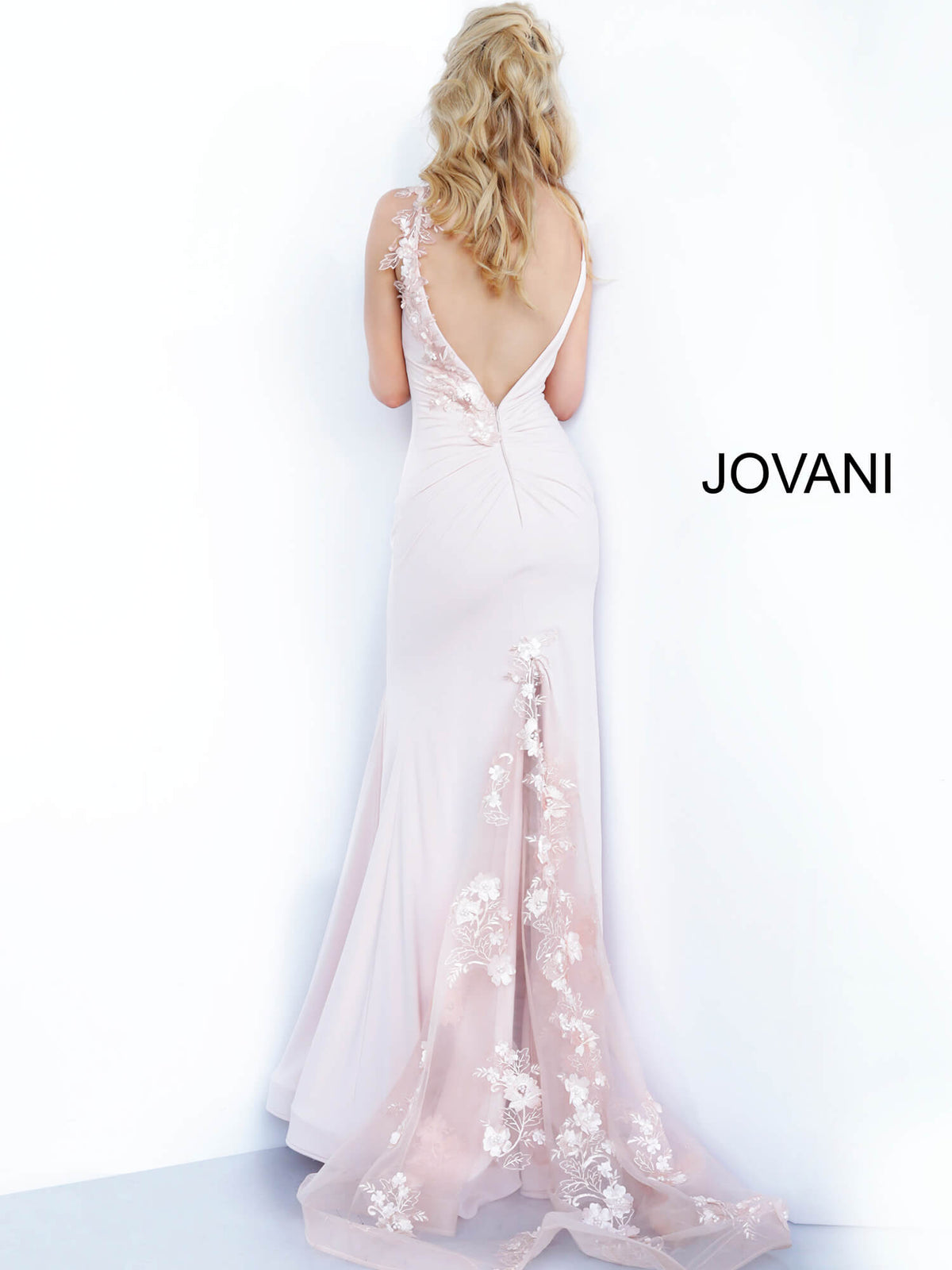 Jovani 1074