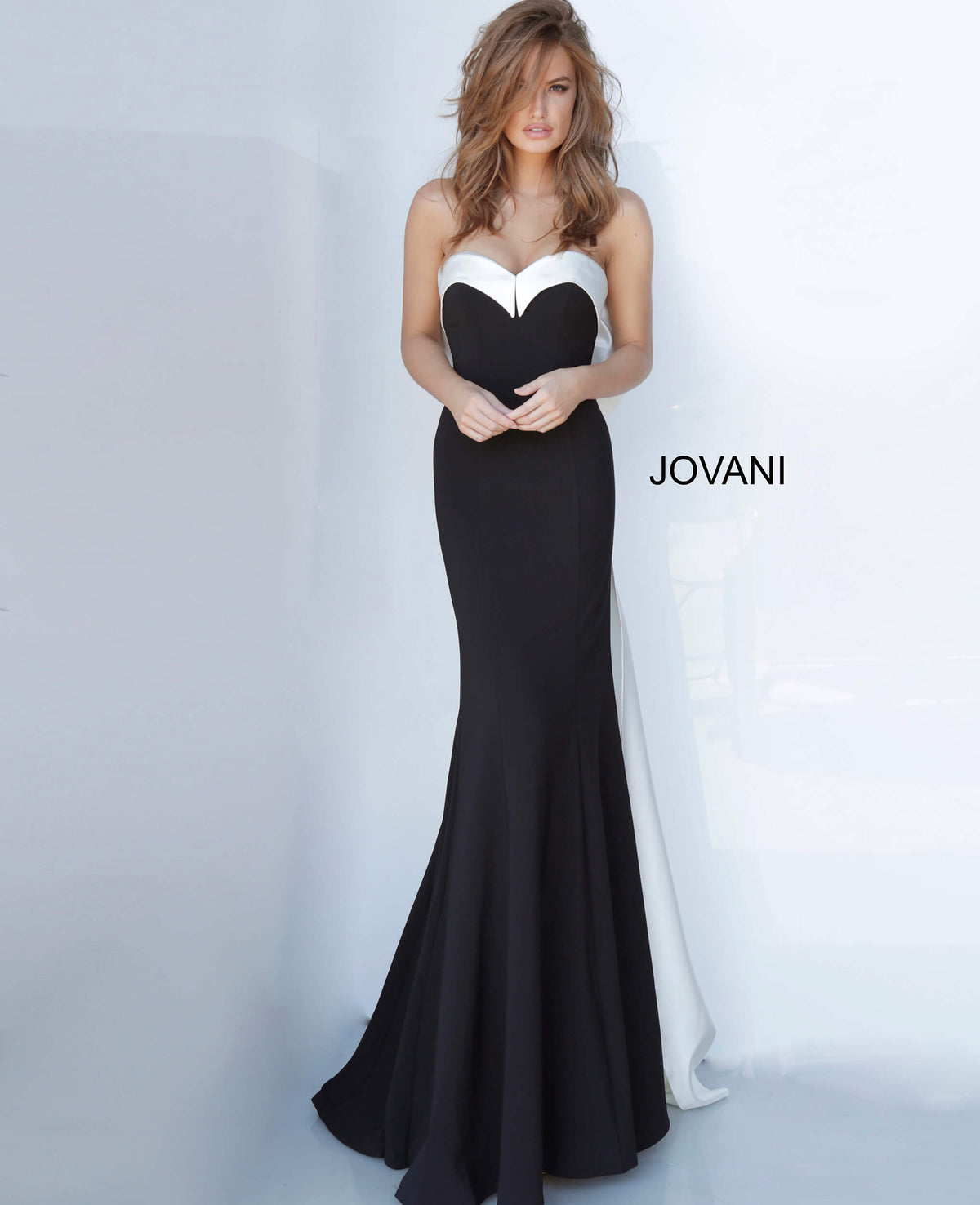 Jovani 12020