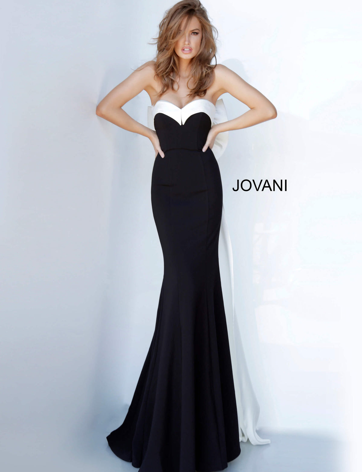 Jovani 12020