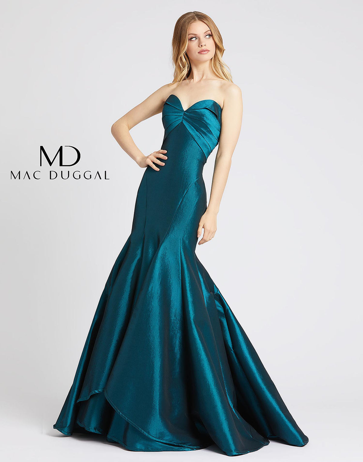 Flash by Mac Duggal 12110L