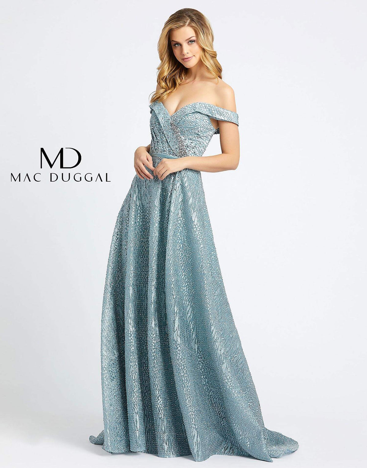 Mac Duggal 20121M