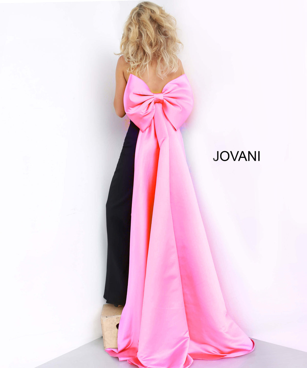 Jovani 8008